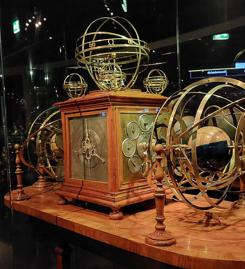 Abb. 15: In der Astronomie-Geschichte, Foto: Bettina Motschmann