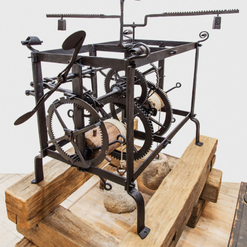 Turmuhr Raum Kassel um 1600, Hersteller unbekannt, original Spindelganghemmung mit vertikaler Spindel und horizontal schwingender Waag, Foto: Schwäbisches Turmuhrenmuseum Mindelheim